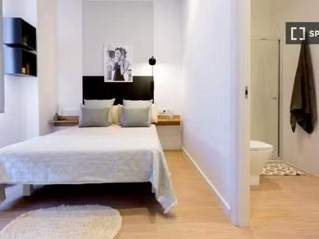 ¡Oferta! Se alquila habitación en piso de 2 dormitorios en Val.