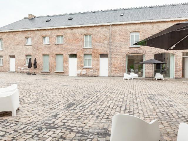 Uniek éénslaapkamer appartement in gerenoveerde hoeve