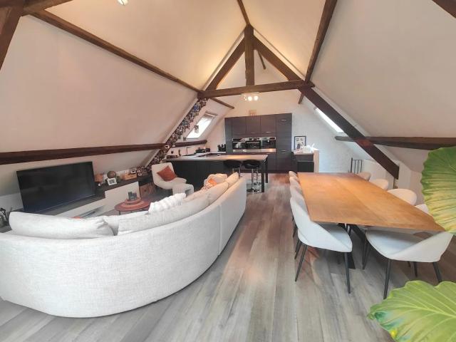 Uniek en modern appartement in het centrum van Ardooie