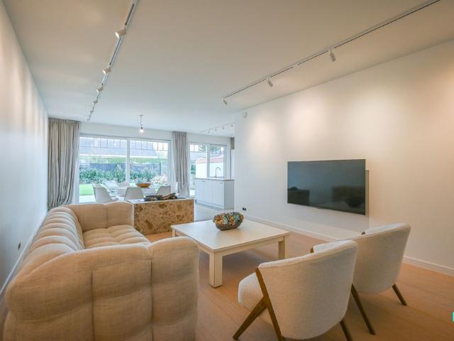 Unieke high end woning in rustige buurt in Waregem