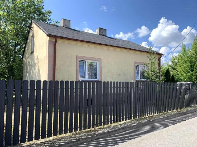 Zapraszam do obejrzenia urokliwego domu 90 m² z garażem w Uniejowie