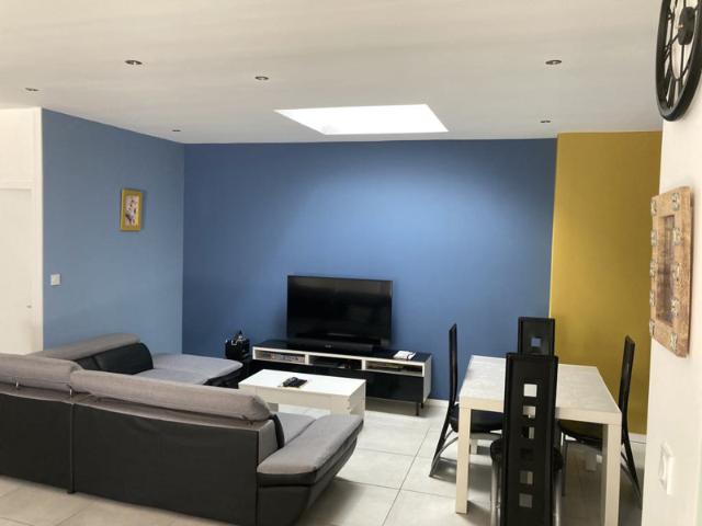 UNIEUX A VENDRE APPARTEMENT DUPLEX T3 ANCIEN T4 2 TE