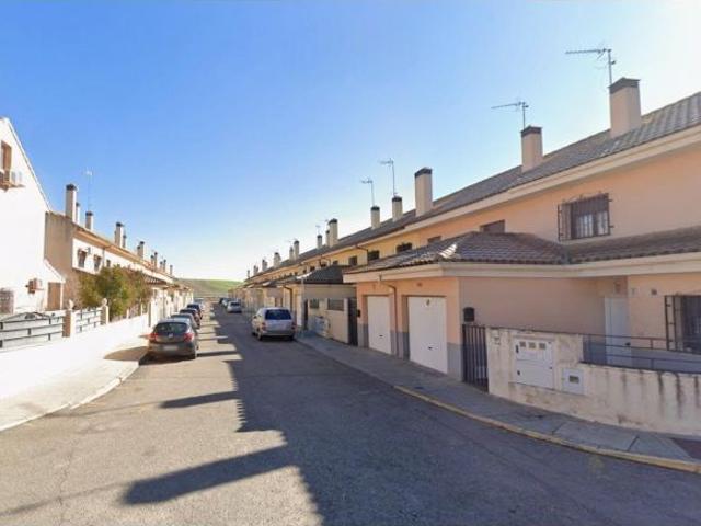 Unifamiliar en venta en Numancia de la Sagra Toledo. Sin posesión No visitable