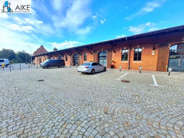 Lokale dwupoziomowe z tarasem w centrum Gdańska 123 m²