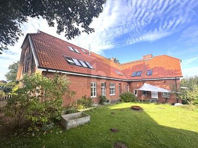 UNIKAT: LANDHAUS MIT INDIVIDUELLEN MÖGLICHKEITEN