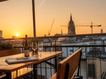 Unikat Penthouse Innenstadt 91qm, Domblick, Kamin, provisionsfrei