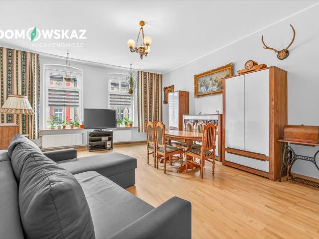 Zapraszam do unikatowego 3 pokojowego mieszkania 101 m² w kamienicy
