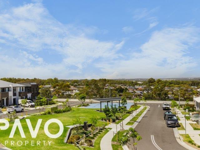Uninterrupted Park Views & Sun Drenched Family Living
