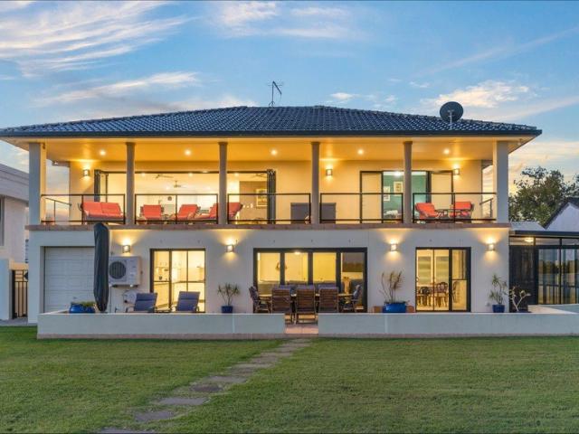 Uninterrupted Riverfront Living with Space, Style and Flexibility