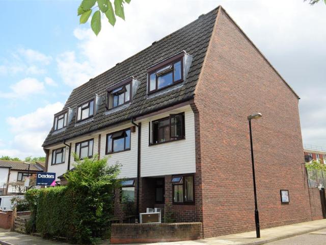 Union Drive, London E1 4 bed end of terrace house to rent £3,550 pcm £819 pw