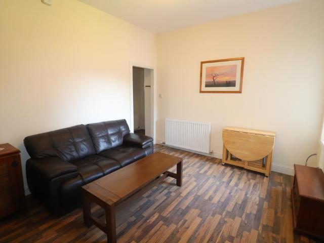 Union Grove, Aberdeen, AB10 2 bed flat to rent £695 pcm £160 pw