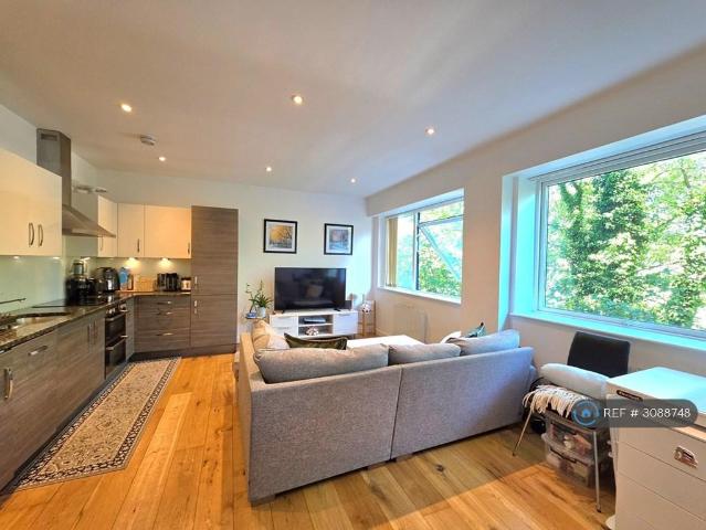 Union House, Hayes, UB3 1 bed flat to rent £1,500 pcm £346 pw