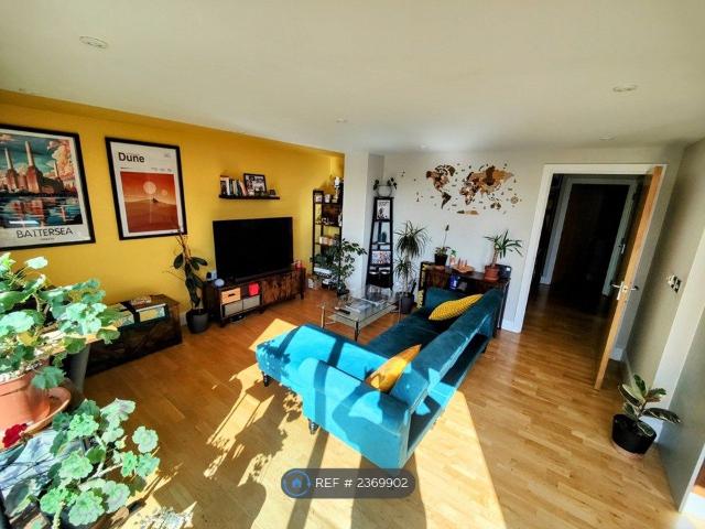 Union House, London SE18, 2 bed flat to rent, £1,750 pcm | PrimeLocation