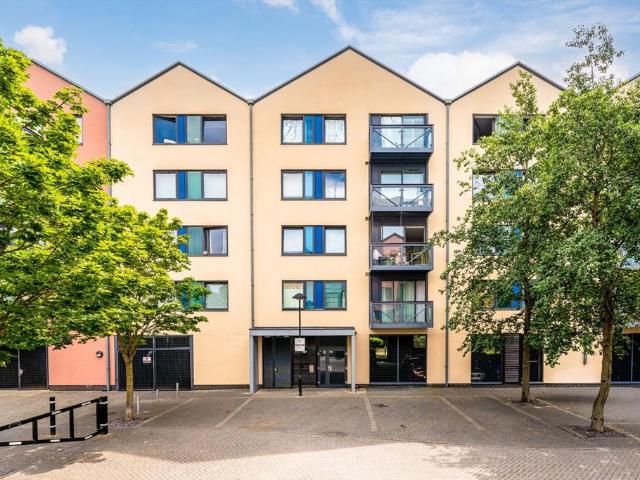 Union Lane, Isleworth TW7 1 bed flat to rent £1,550 pcm £358 pw