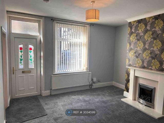Union St, Halifax HX4, 2 bed terraced house to rent, £800 pcm | PrimeLocation