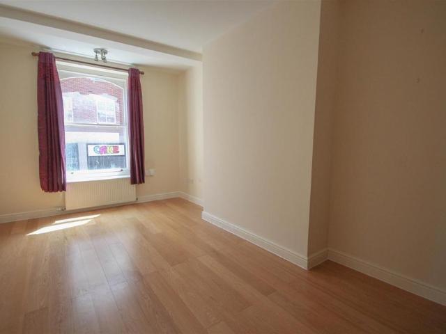 Union Street, Aldershot GU11 2 bed apartment to rent £1,150 pcm £265 pw