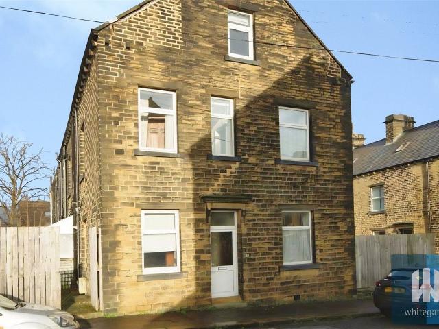 Union Street, Lindley, Huddersfield HD3, 5 bed end terrace house to rent, £1,100 pcm | PrimeLocation
