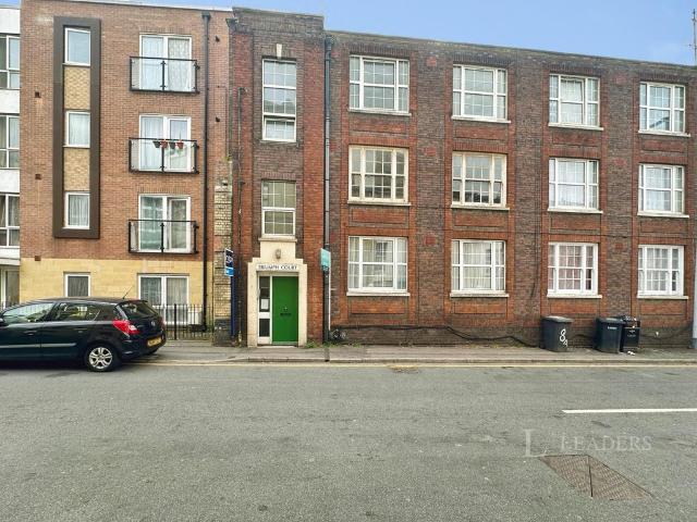 Union Street, Luton, Bedfordshire, LU1 3 bed flat to rent £1,500 pcm £346 pw