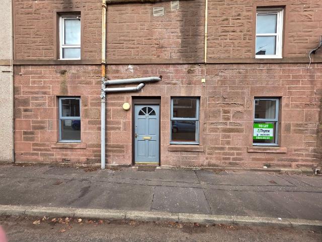 Union Street, Montrose DD10, 2 bed flat to rent, £600 pcm | PrimeLocation