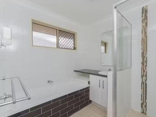 Nice 3 Thomas Street, Gracemere, QLD 4702