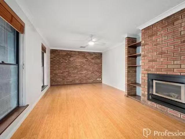 For Rent! 3 Timo Court, Ferndale, WA 6148
