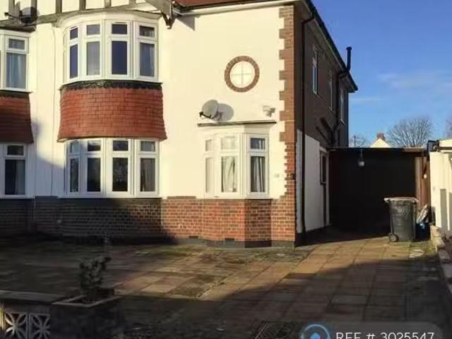 Rental! 3 BA 4 bedroom semi detached house for rent in Nightin.