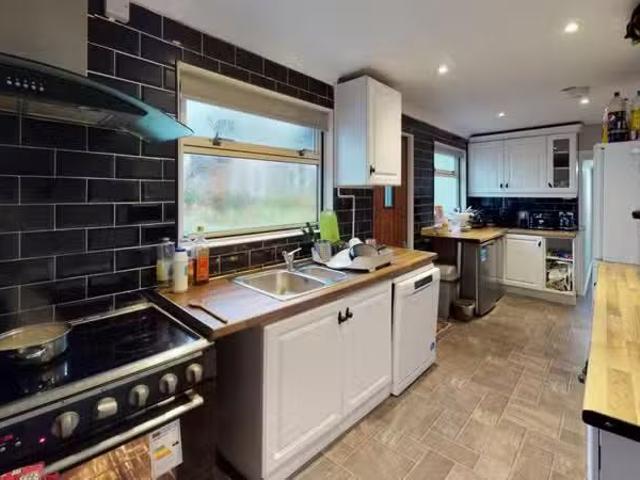 Rental! 3 BA 10 bedroom terraced house for rent in Fishponds R.