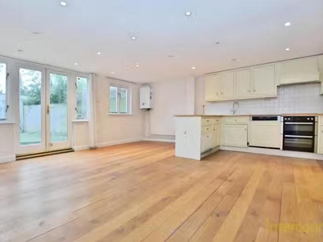 For Rent! 3 bedroom cottage for rent in Parsonage Cottages, Th.