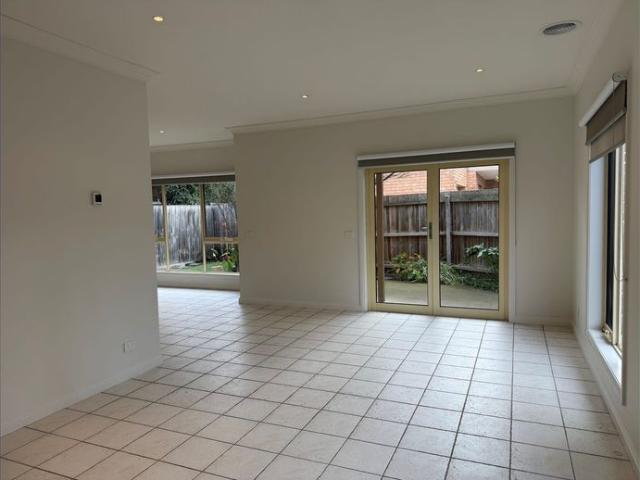 Unique 3 bedroom secure home