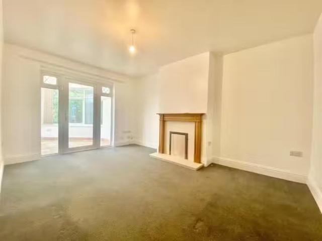 Nice 3 bedroom semi detached bungalow for rent in Clive Road.