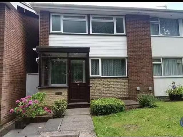 Charming 3 bedroom semi detached house for rent in Arless Way.