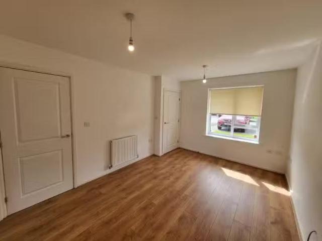 Just in! 3 bedroom semi detached house for rent in Faversham W.