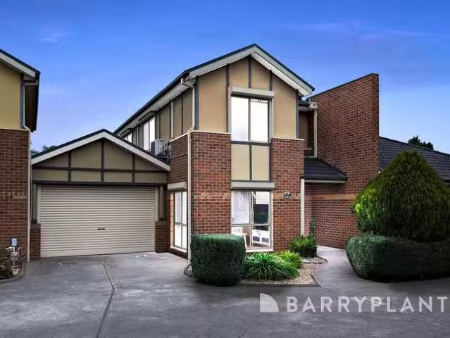 Deal! 3 BR 4/28 36 Ozzimo Drive, Hillside, VIC 3037