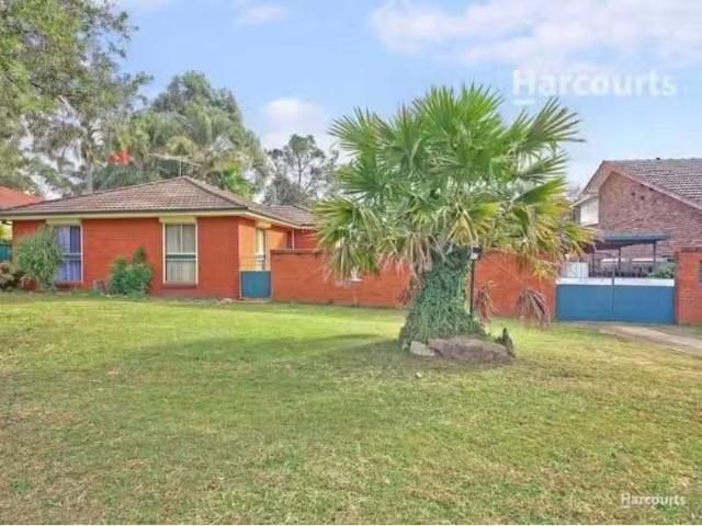 Deal! 3 BR 42 Brindabella Street, RUSE House for rent Listed.