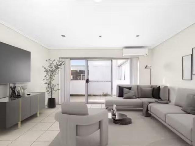 Nice 3 BR 43/28 32 Marlborough Road, Homebush West Apartment f.