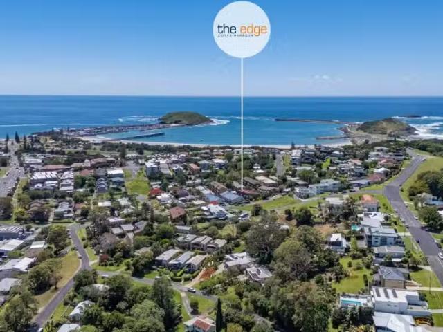 Cheap 3 BR 4/34 Jarrett Street, COFFS HARBOUR Townhouse for re.