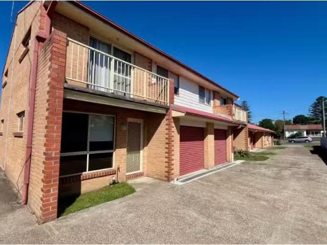 Cozy 3 BR 4/98 Adelaide Street, Raymond Terrace Townhouse for.
