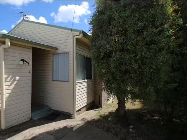 Charming 3 BR 4 Moresby Street, ORANGE House for rent Listed.