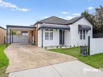 Just in! 3 BR 4 Fairchild Place, Pakenham, VIC 3810 House fo.