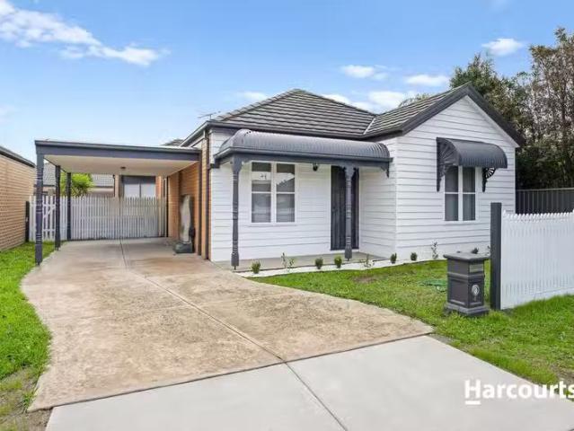 Nice 3 BR 4 Fairchild Place, Pakenham, VIC 3810 House for Rent