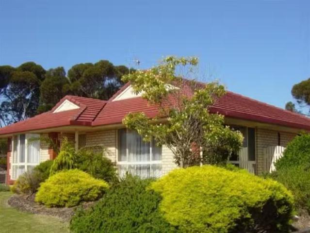 Unique 3 BR 4 Lakeview Avenue, PORT LINCOLN, SA 5606 House f.