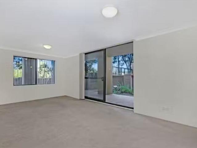 Unique 3 BR 5205/177 219 Mitchell Road, Erskineville Apartment.