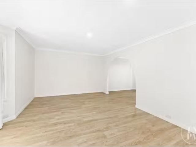 Cozy 3 BR 5/200 Hastings River Drive, Port Macquarie Apartment.