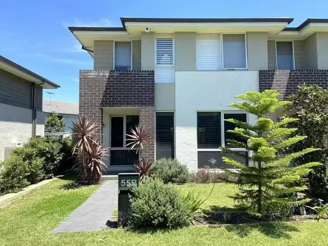 For Rent! 3 BR 55B Glenfield Road, Glenfield, NSW 2167
