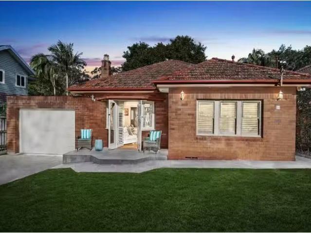 Cheap 3 BR 56 Bridge Street, Lane Cove House for rent Listed.
