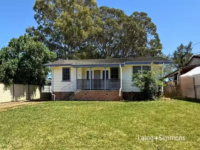 For Rent! 3 BR 58 Torres Cres, Whalan House for rent Listed b.