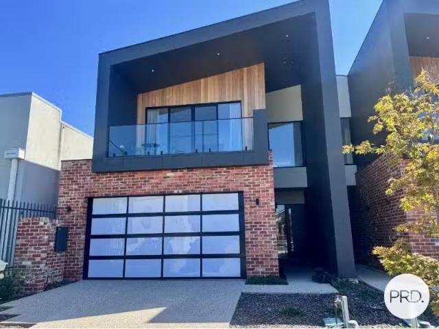 For Rent! 3 BR 590 Hovell Street, SOUTH ALBURY House for rent.