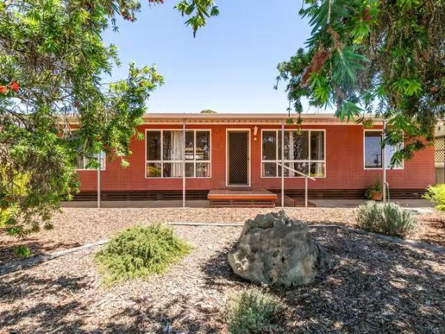Rental! 3 BR 5 Wells Way, MURRAY BRIDGE, SA 5253 House for R.