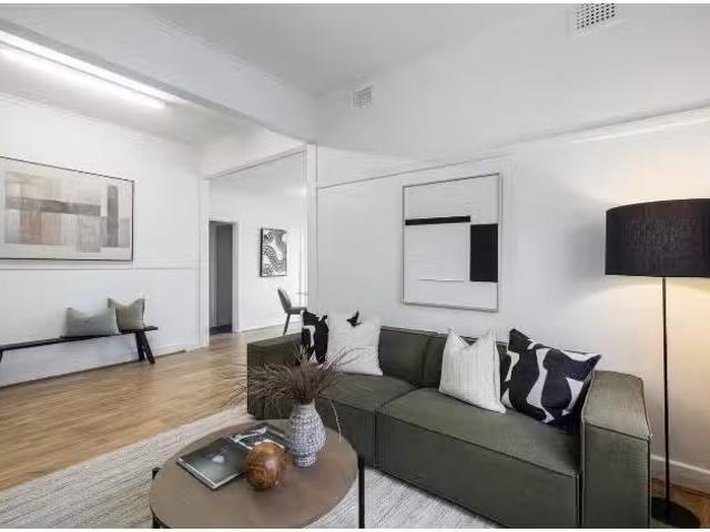 Cheap 3 BR 616 Poole Street, Albury House for rent Listed by.