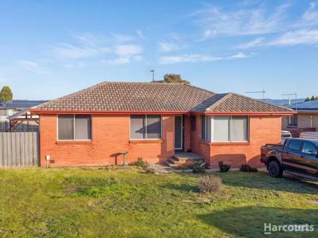 Charming 3 BR 66 Davies Street, GEORGE TOWN, TAS 7253 House.